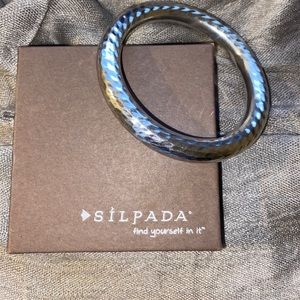 Silpada Sterling Silver Hammered Bangle B1653
